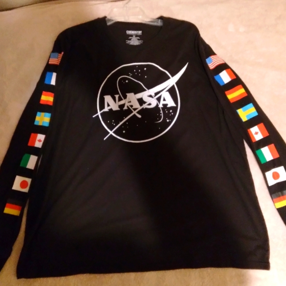 NASA long-sleeved Tee shirt